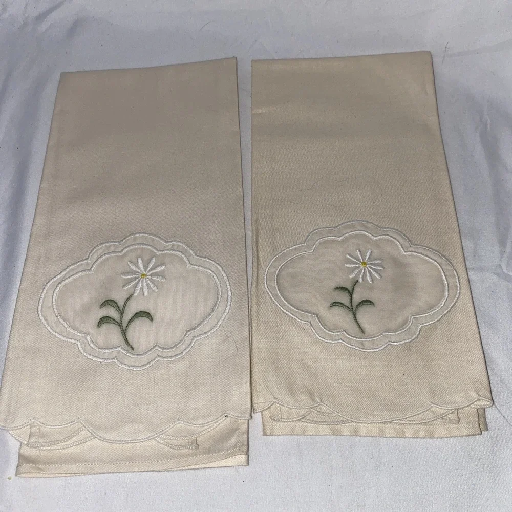 Vintage Scalloped Cocktail Napkins Hand Towels With Flowers